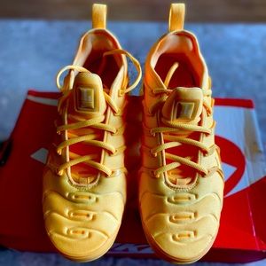 Nike Air VaporMax LIKE NEW!!! Yellow, worn once for ASU Homecoming!!!